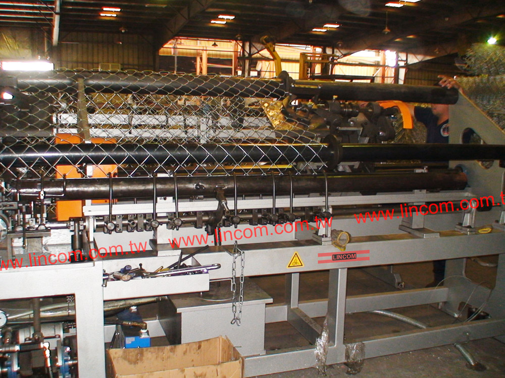 Wire netting machine for fencing.