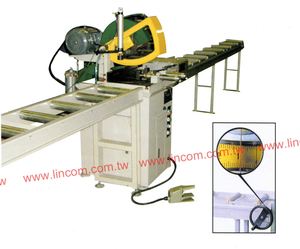 High speed circular sawing machine. Taiwan machinery. Made in Taiwan.