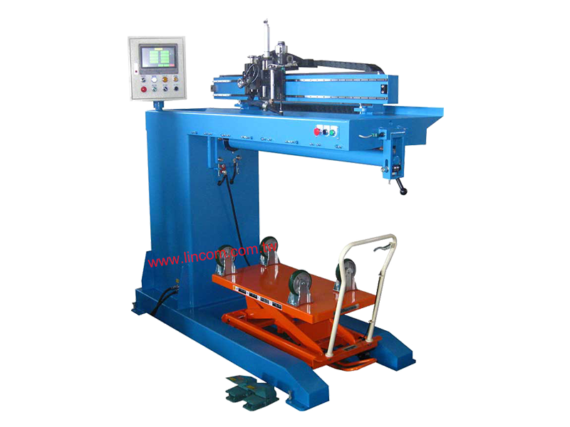 Longitudinal welding machine with lifter specifically designed for ducting. Lgth.60-1600/Dia.600-800/Thckn.0.4-10.