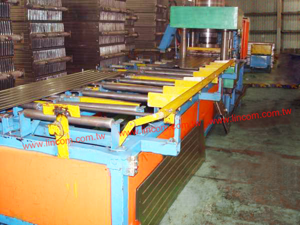 Circuit transformer panel making line.
