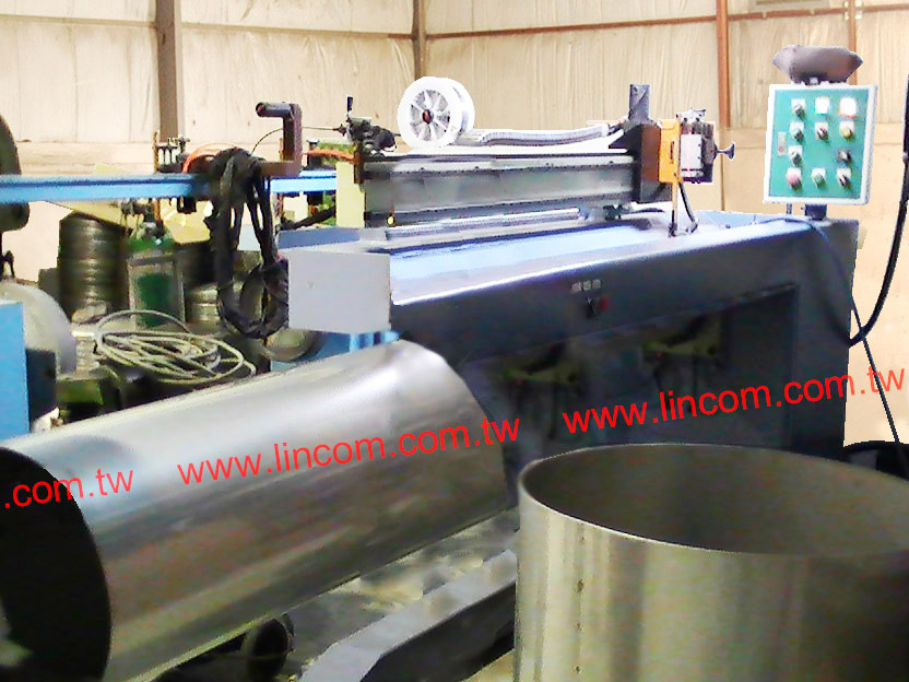 Straight linear welder for water tank welding.