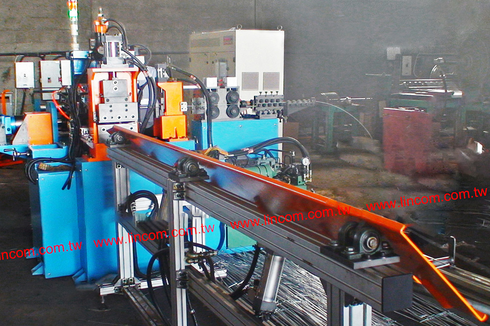 Block ladder mesh auto welding machine. Zig zag wire on top, cross wire welding at bottom. Plc program with hmi touchscreen.