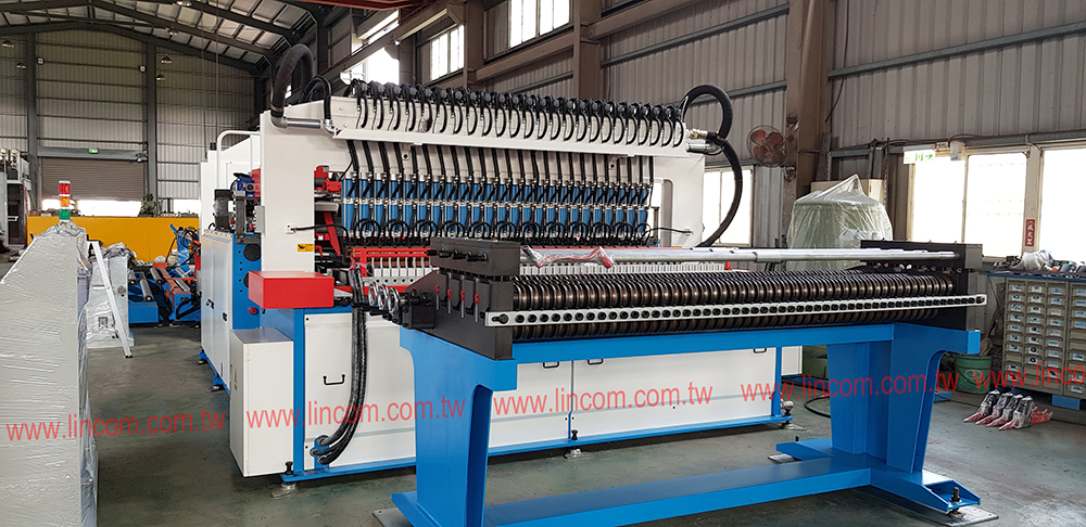Wire mesh welder application for wire fabric, concrete wire mesh, slope protection, floor board, concrete forming system.